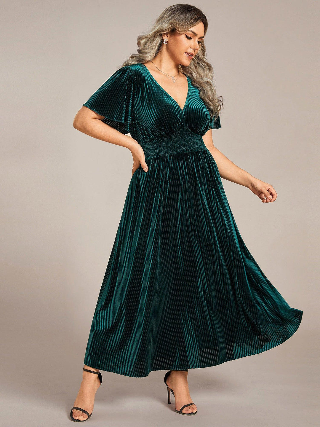Bettina | Plus Size Velvet Dress