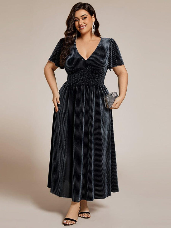 Bettina | Plus Size Velvet Dress
